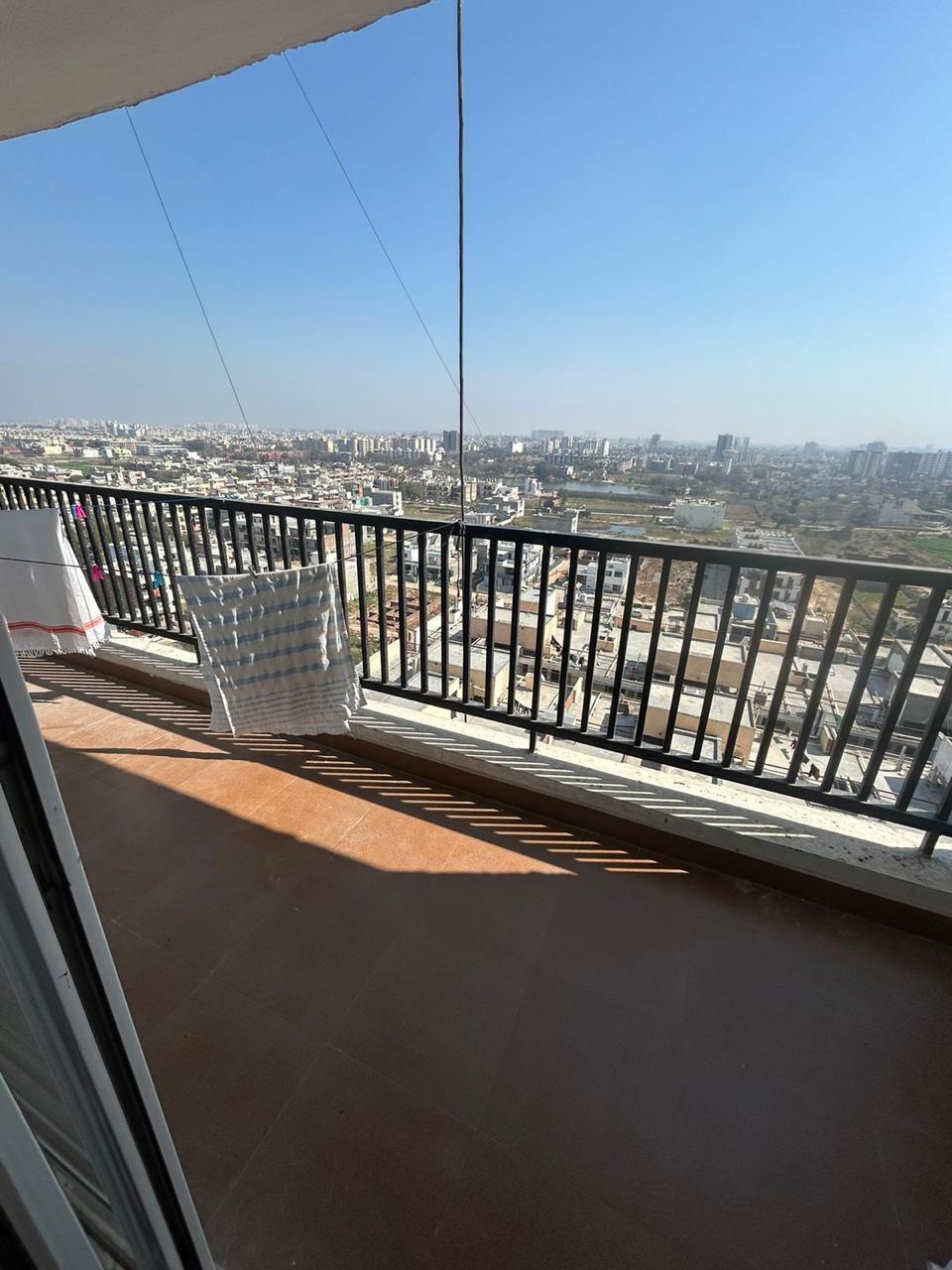 656766135O-1759674505149